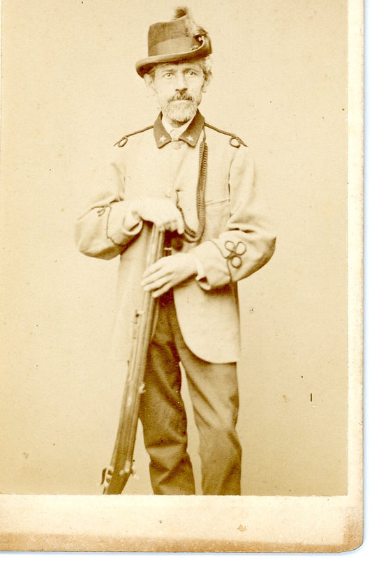 Carte de Visite Photo - Man with shotgun